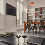 Alameda. Jesus Del Gran Poder דירה *